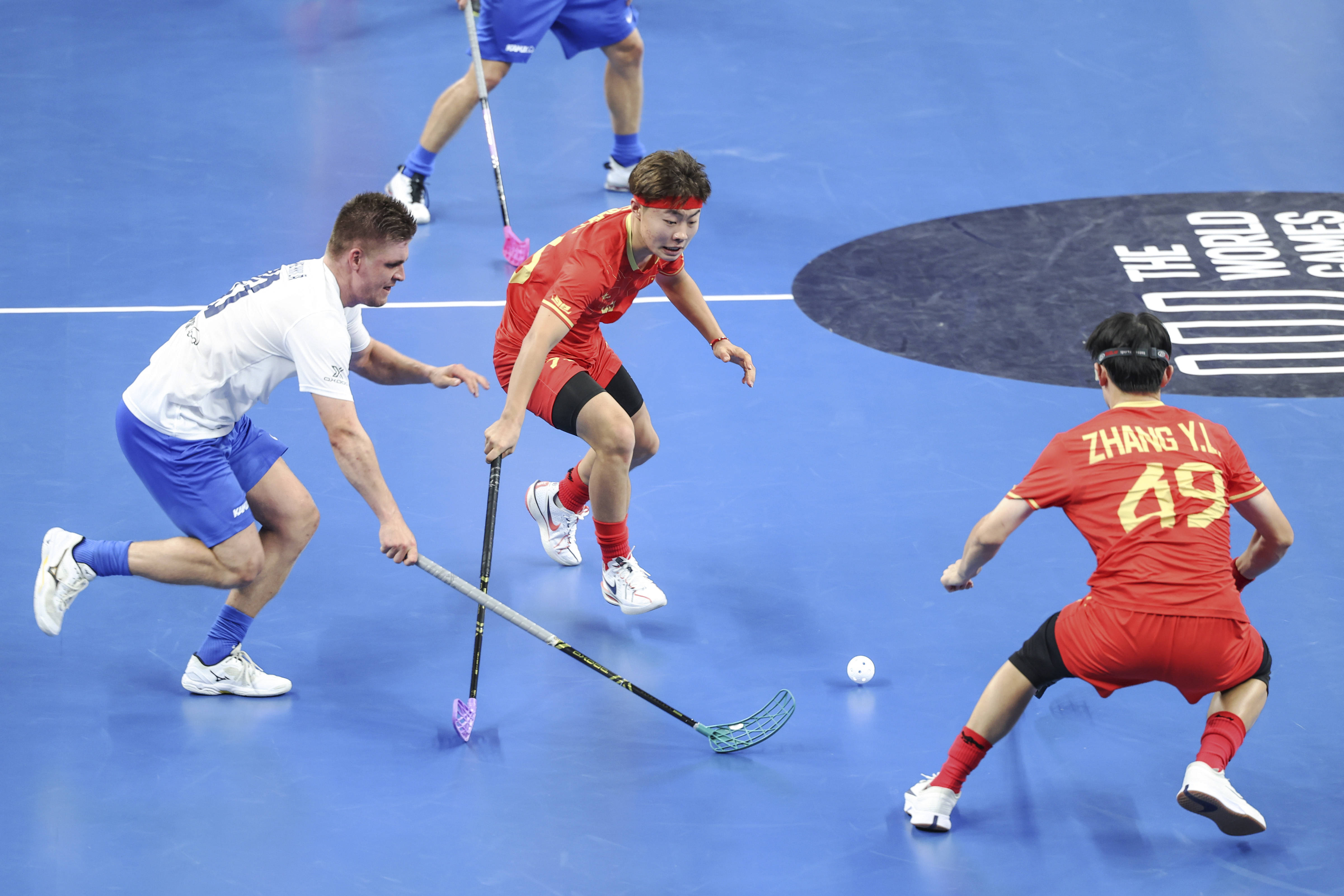 芬兰队在欧预赛中苦战取胜，冲劲十足